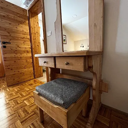 Smogavc Guest house 3*