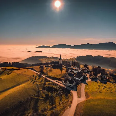 Smogavc Gæstehus 3*