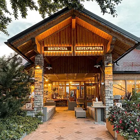 Smogavc Πανσιόν