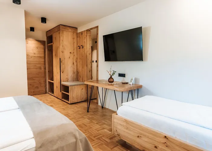 Konukevi Smogavc Zreče